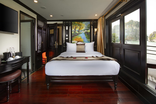 Athena Royal Cruise Introduction