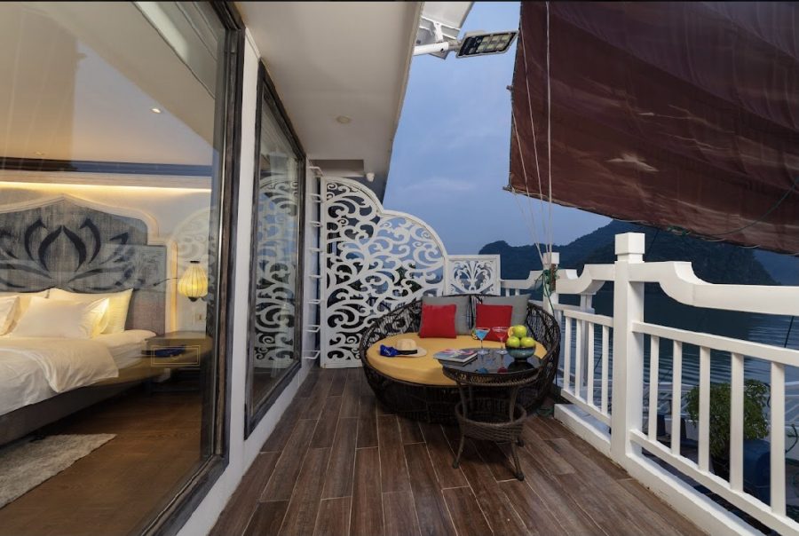 La Pinta Luxury Cruise Introduction