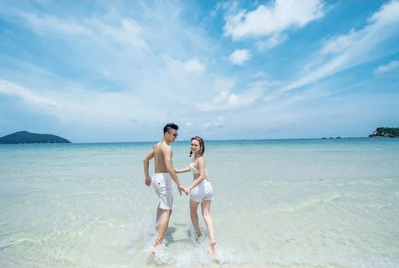 Quan Lan Island Tour 3 days 2 nights package from Hanoi